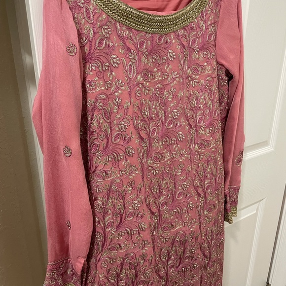 Pakistani/Indian Shalwar kameez dupatta - Picture 3 of 16